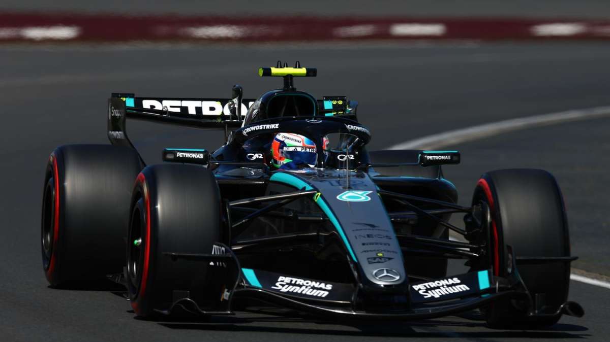 by courtesy of Pirelli