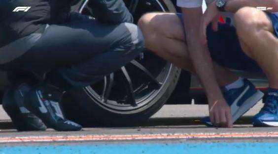 Formula 1 | Miami, l'asfalto è un caso: si staccano granelli alle curve 7 e 17