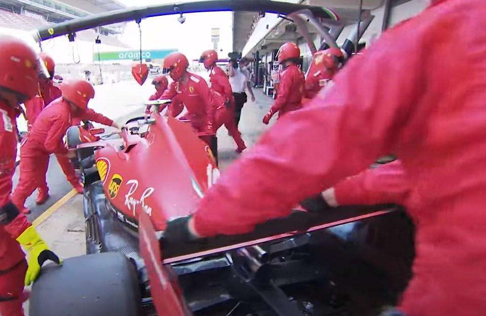 F1 / Ferrari, il tweet cancellato: Leclerc ritirato perché senza cinture di sicurezza