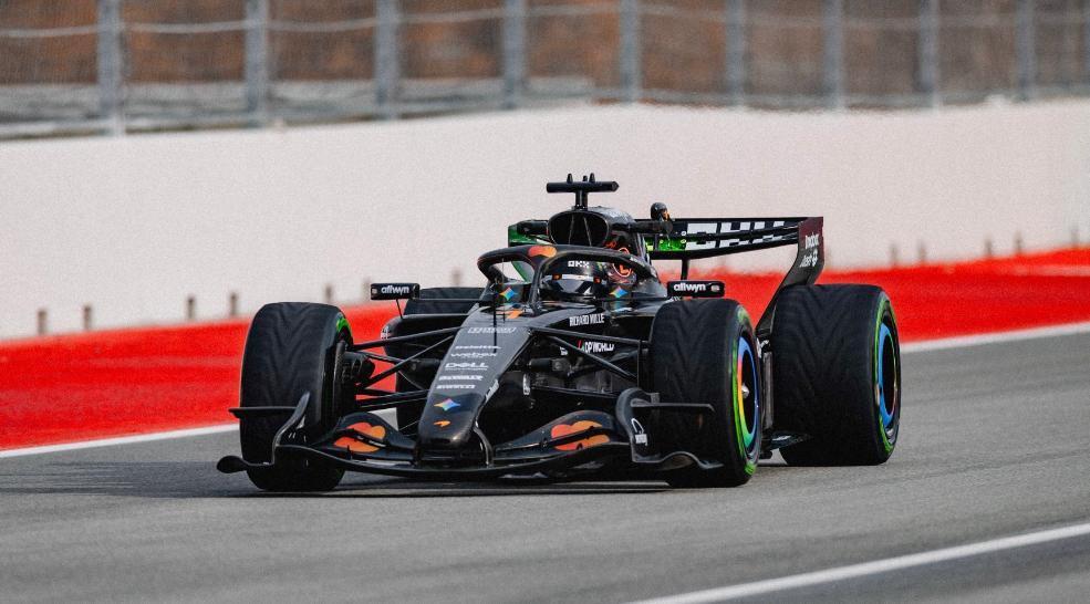 McLaren, costruire la MCL40 come costruire un aereo in volo: la confessione 