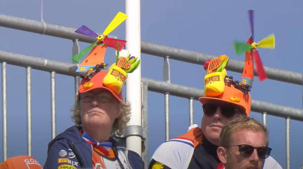 Formula 1 | Gp Olanda: la griglia di partenza di Zandvoort. Verstappen in pole, Hamilton al fianco.