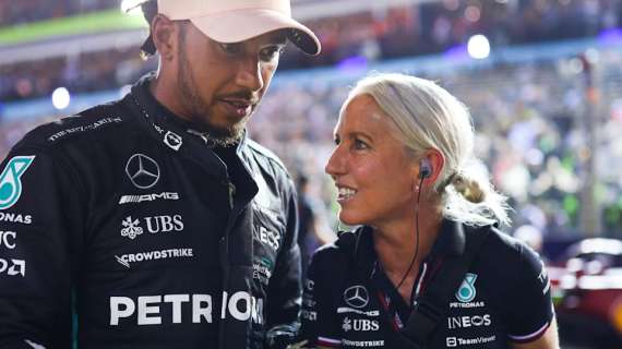 F1 | Ferrari, Hamilton porta con sé Angela Cullen? Arrivano conferme