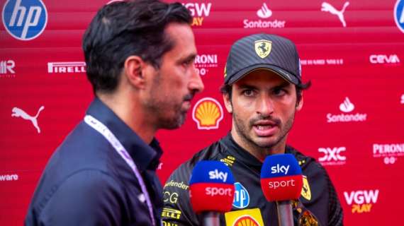 F1 | Ferrari, Sainz risponde alle accuse di Leclerc: "Non bello parlare in radio e ai media. Quindi..."