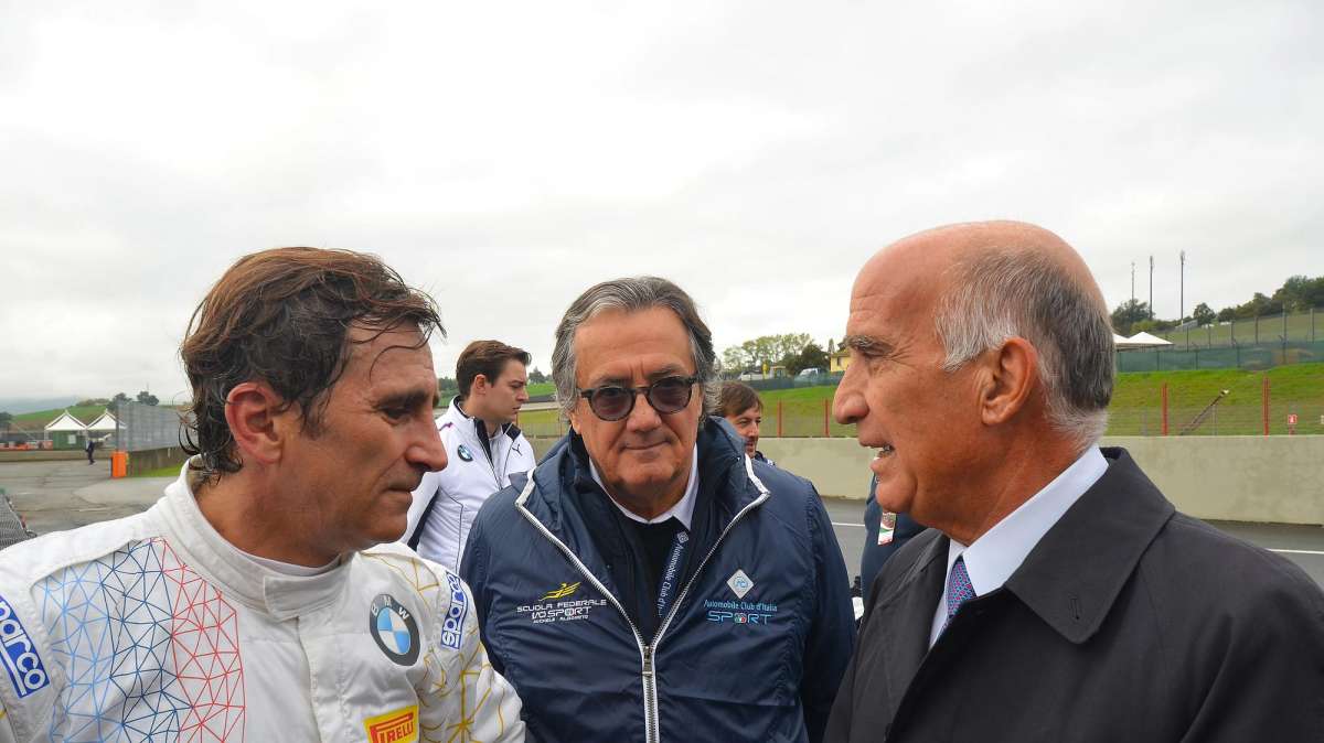 Morte Zanardi | L'omaggio della Federciclismo a Zanardi: "Ha rivoluzionato la visione della disabilità in Italia"