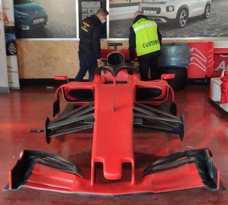 Formula 1 / Ferrari SF90 taroccata sequestrata dalla Guardia di Finanza