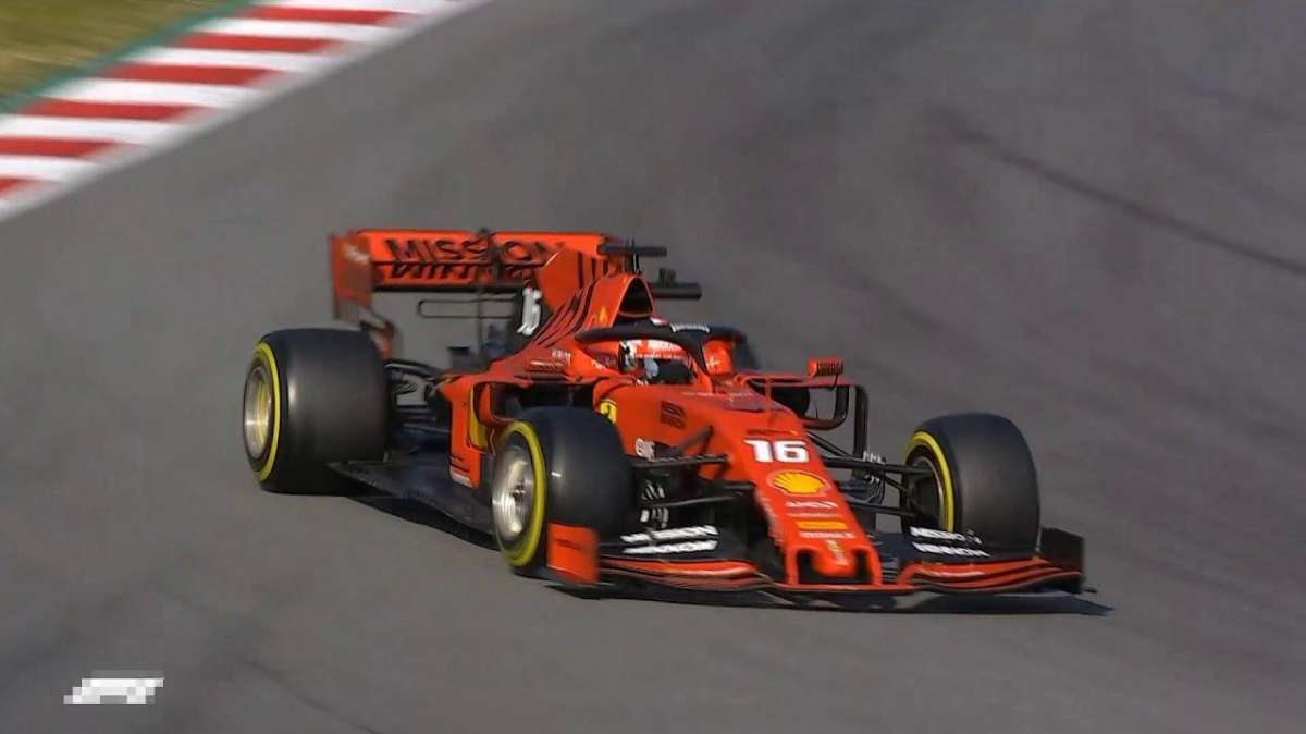 F1, Tost della Toro Rosso si sbilancia: "Gap importante fra Ferrari e Mercedes"