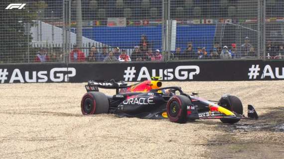 F1 | Red Bull, catastrofe Perez: a muro. Verstappen anche ha problemi