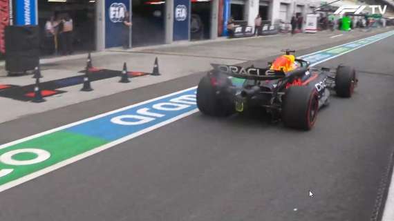 F1 | Colpo di scena: fuma il nuovo motore della Red Bull di Verstappen