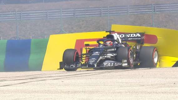 Formula 1 | Ungheria, FP1: le gomme "scivolano", Tsunoda a muro. Verstappen davanti a tutti
