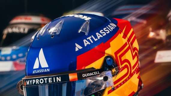 F1 | Sainz svela il nuovo casco: il simbolo della sua sfida con Williams