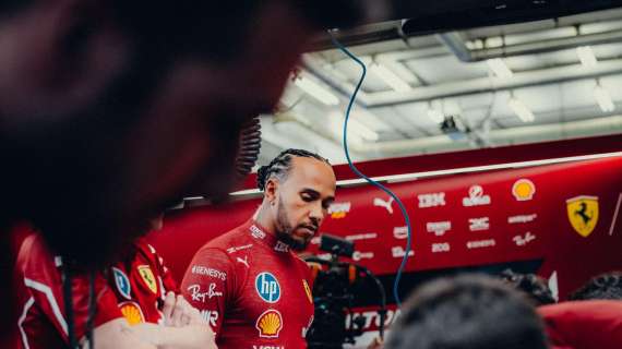 F1 | Test Bahrain, Hamilton-Ferrari: "il rosso mi dona, è  passione"