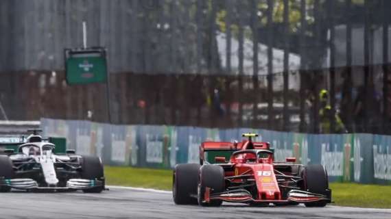 F1 / Qualifiche Singapore, Leclerc è super pole! 2° Hamilton, poi Vettel