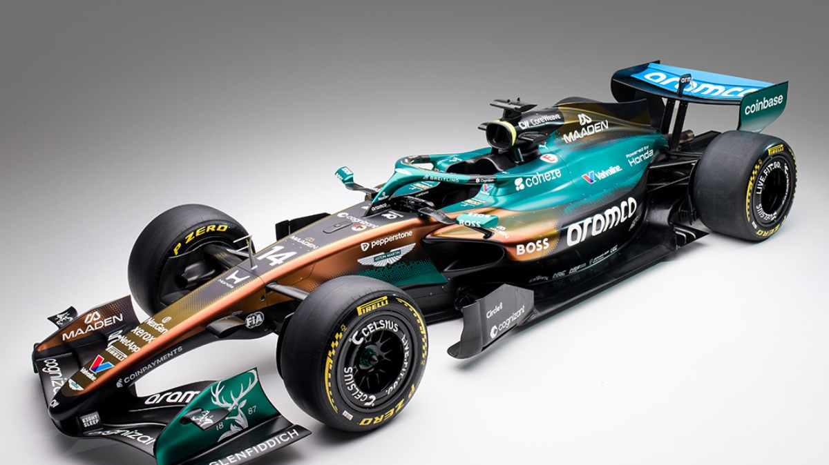 F1 | Aston Martin stupisce con la AMR26: svelata un'inedita livrea ispirata alla roccia