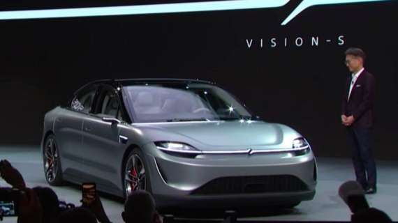 Motori/ A sorpresa, la Sony debutta con la Vision S, auto elettrica