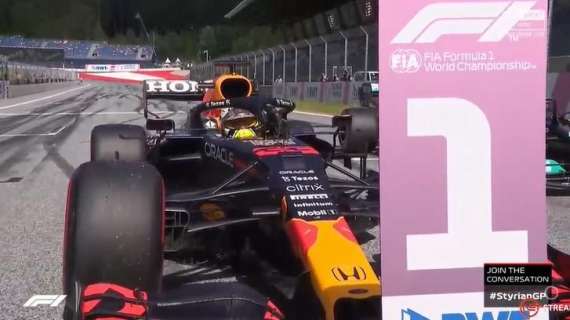 Formula 1 | Gp Austria, Verstappen un bulldozer, tracollo Hamilton. Sainz 5°. Bottas-Norris sul podio