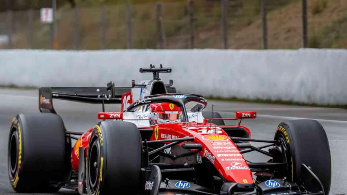 Ferrari, la "SF-26" cambia pelle: veloce e affidabile, ma upgrade. Hamilton e Leclerc, sguardi che pesano