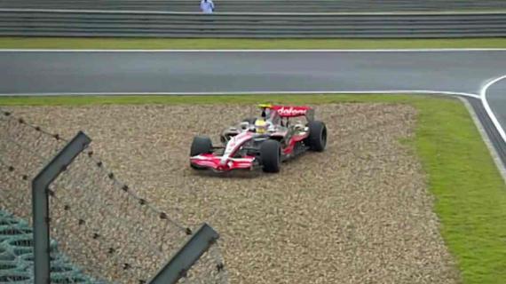 F1 News - Ferrari, il 7 ottobre ricorre l'incubo di Hamilton: quella ghiaia...
