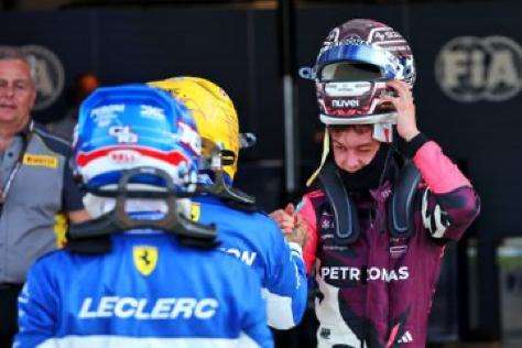 F1 | Mercedes, tutti pazzi per Kimi: l'intero paddock si complimenta con lui