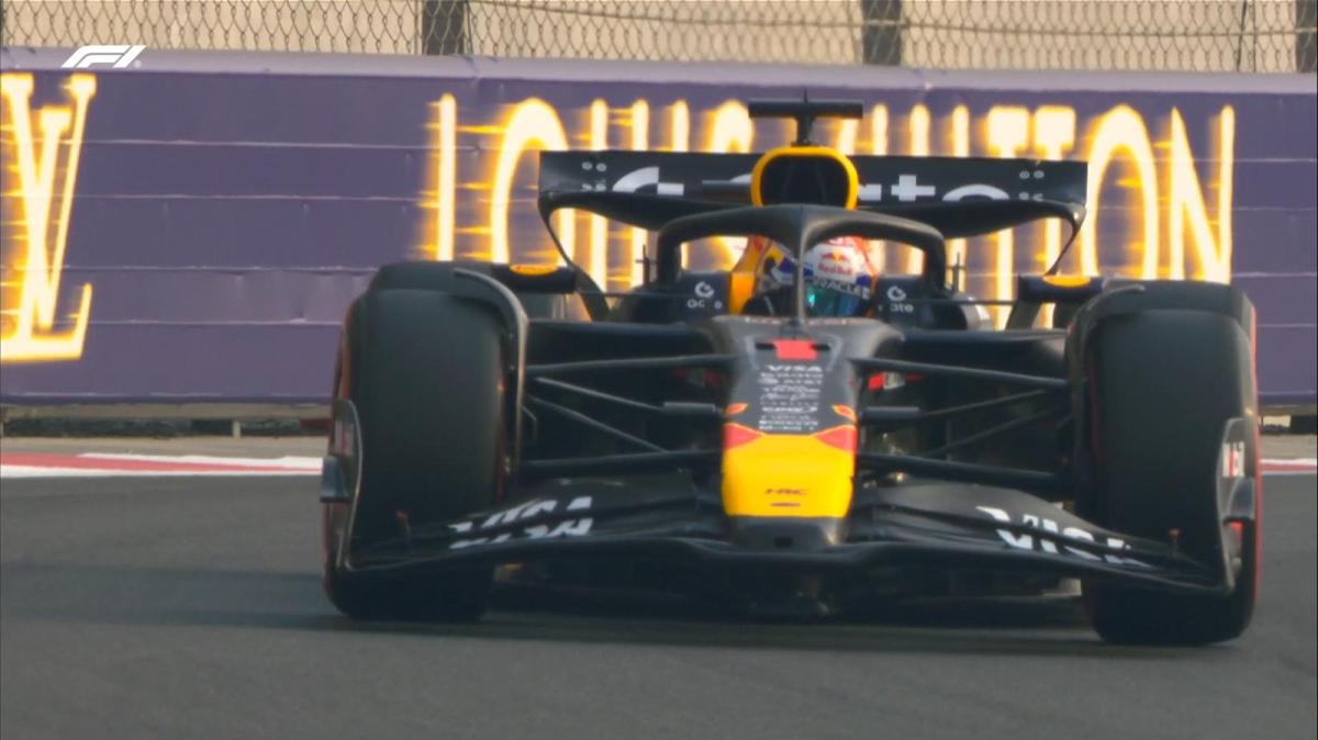 FP3 Abu Dhabi, Russell zanzarina 1°: equilibrio tra Norris e Verstappen. Piastri attende