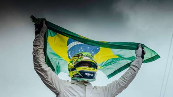 F1 | Hamilton come Senna in Brasile: le foto iconiche del giro in McLaren