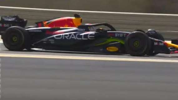 Formula 1 | Test Bahrain, PT1: Verstappen davanti a Sainz. Poi Albon e Zhou