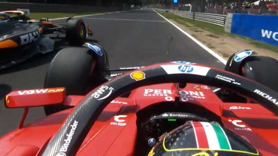 F1 | Ferrari, brivido Leclerc a Monza: Piastri lo stringe e lo manda sull'erba