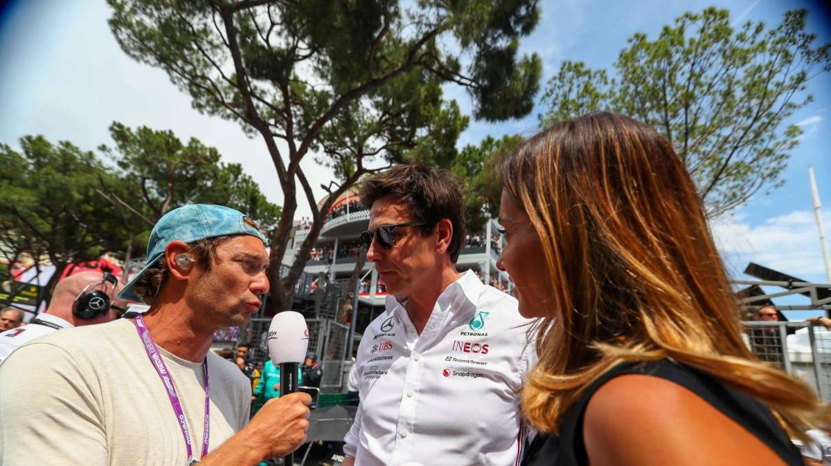 F1 | Hamilton partirà 16° nell'ultima gara con Mercedes: Wolff si scusa