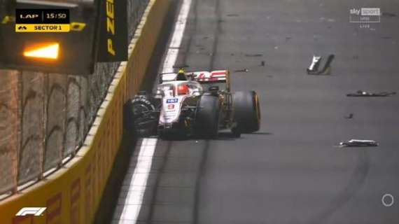 Formula 1 | Delirio, 2a bandiera rossa. Hamilton accusa Verstappen