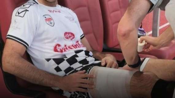 F1 | Ferrari, Sainz infortunato alla gamba giocando a calcio