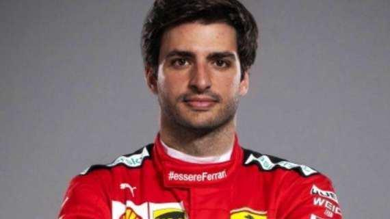 F1/ Sainz saluta su Twitter i tifosi della Ferrari: "Stiamo spingendo al massimo"