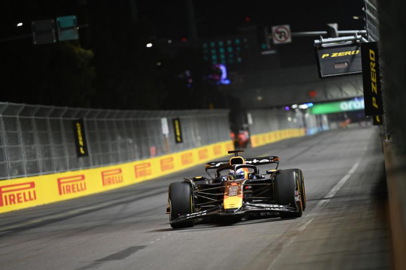 F1 Formula 1 | Verstappen risponde al pressing di Norris dopo il team radio