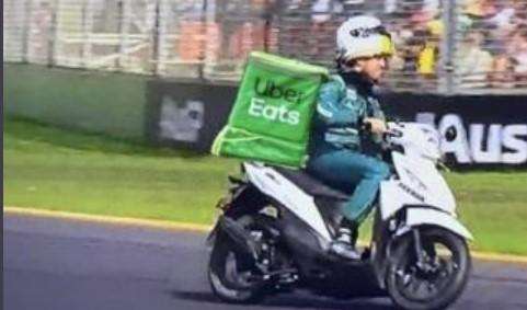 Formula 1 | Vettel "oscura" Leclerc e Sainz: fra meme ed elogi è virale in Australia