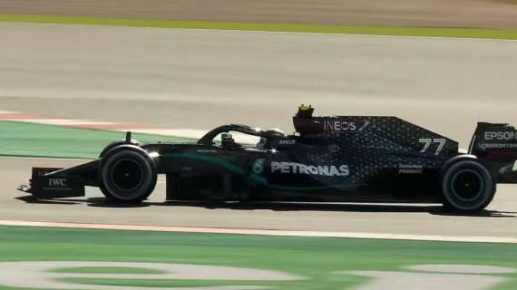 Formula 1 | Gp Barcellona, Verstappen si arrende ad un Hamilton geniale