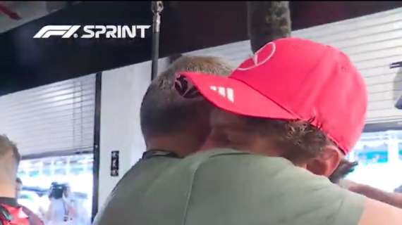 F1 | Mercedes, Antonelli e papà Marco: l'abbraccio che vale una vita