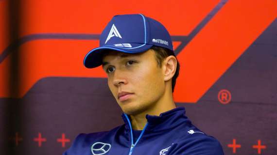 F1 | Williams: Albon e Sainz e la tradizione del selfie a Grove