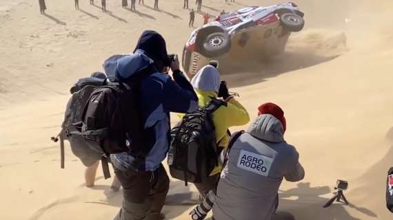 Video / Dakar 2020, ecco l'incidente di Alonso: cappottamento!