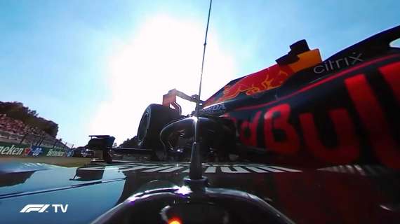 Formula 1 | Hamilton - Verstappen, l'angolazione a 360° dalla Mercedes