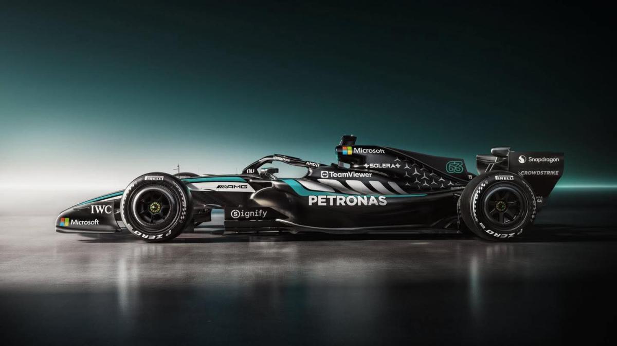 Nasce la Mercedes W17: ecco le immagini della scuderia tedesca targata Microsoft 
