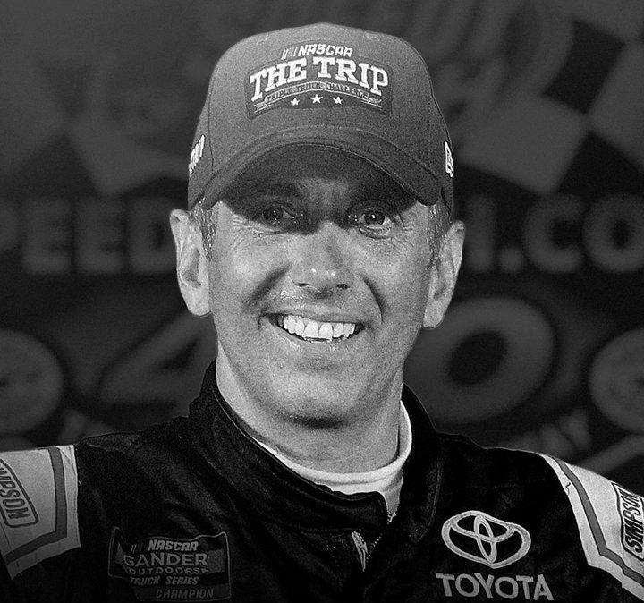 Greg Biffle e la sua famiglia perdono la vita in un incidente aereo