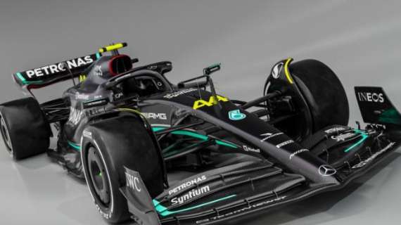 Formula 1 | Mercedes W14, tutte le foto da ogni angolazione: la nuova vettura