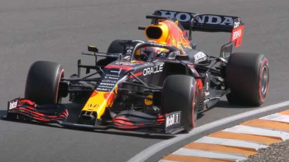 Formula 1 | Qualifiche Olanda: Pole per Verstappen, Hamilton a un soffio. Ferrari in 3a fila, super Giovi