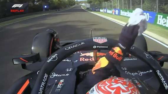 F1 | Verstappen sotto indagine per uno straccio lanciato dall’auto nelle FP2