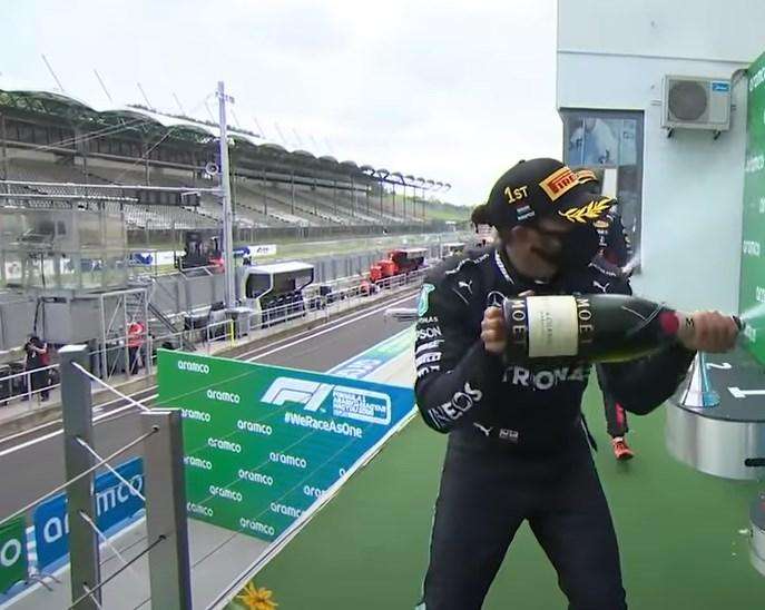 F1/ Bottas furioso per le tute nere? Mercedes a lavoro per cambiare