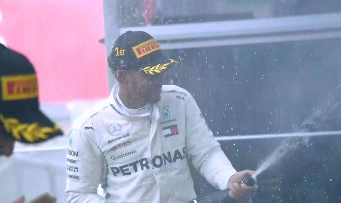 F1 / Monza, Ferrari vs Mercedes, Hamilton: "Toglierei un pezzo di alettone"