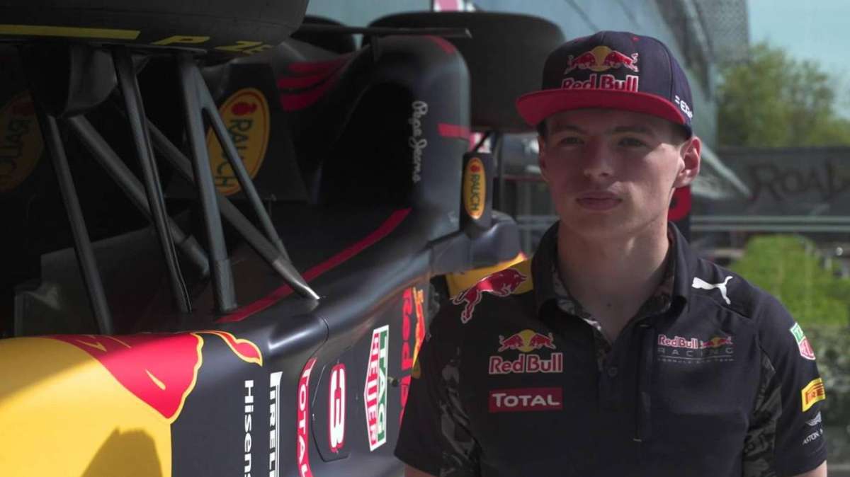 F1 / Gp Ungheria, Verstappen: "Ferrari o Red Bull? La Mercedes sempre favorita!"
