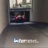 VIDEO - Inzaghi lascia l'Inter: il tecnico torna a casa sua in auto ed evita le domande dei giornalisti