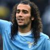Sky - Lazio, porte girevoli a centrocampo: Guendouzi sposa il Fenerbahçe, dall'Ajax è in arrivo Taylor