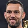 GdS - Interisti in scadenza: De Vrij come Mkhitaryan, nuova pretendente per Darmian