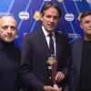 Simone Inzaghi miglior allenatore di dicembre, il momento della premiazione con Zanetti e Ausilio