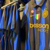 FOTO - Alla scoperta della nuova maglia Inter. E della coccarda speciale
